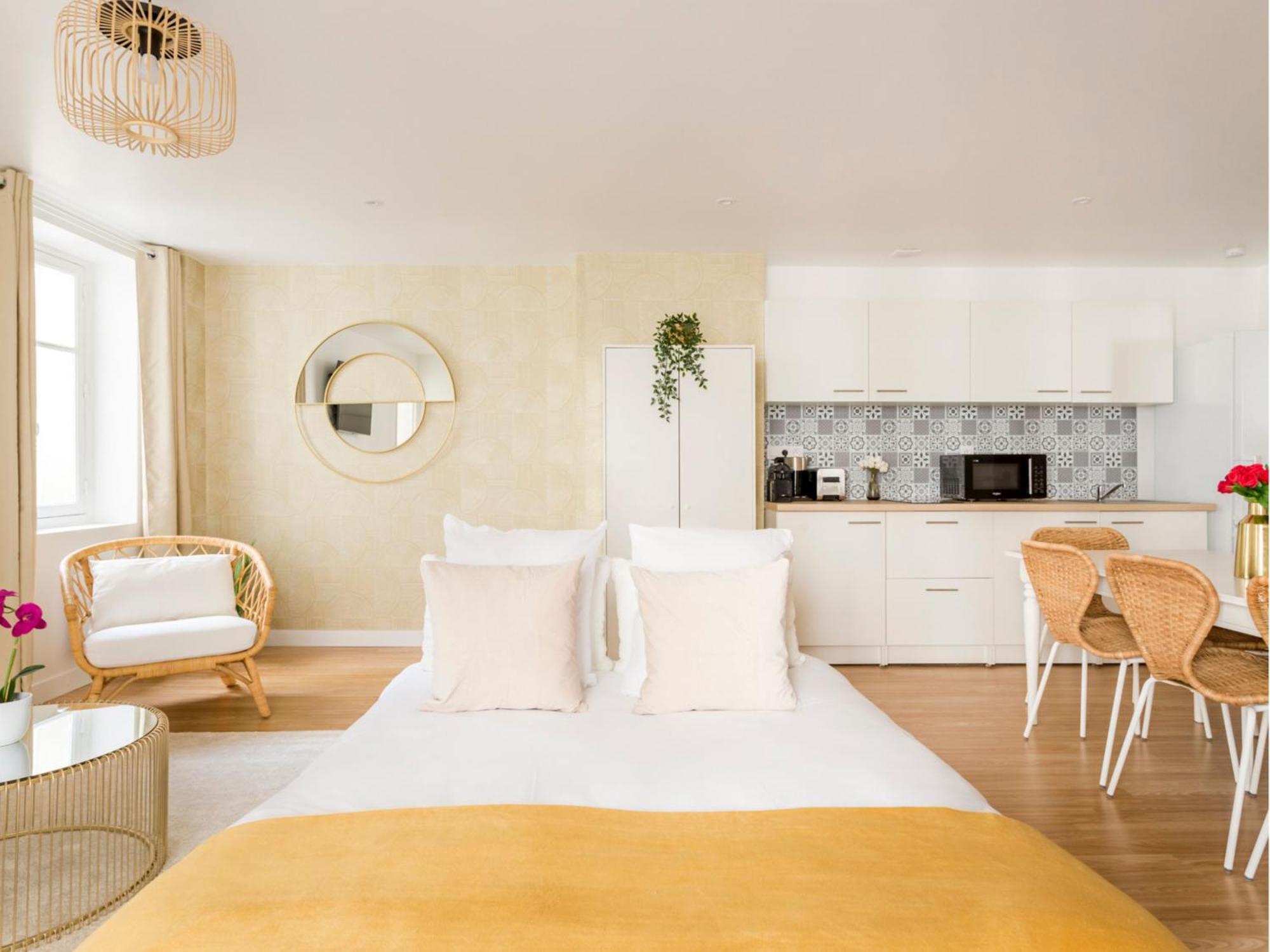Cozy - Champs Elysees - Roosevelt Apartment Paris